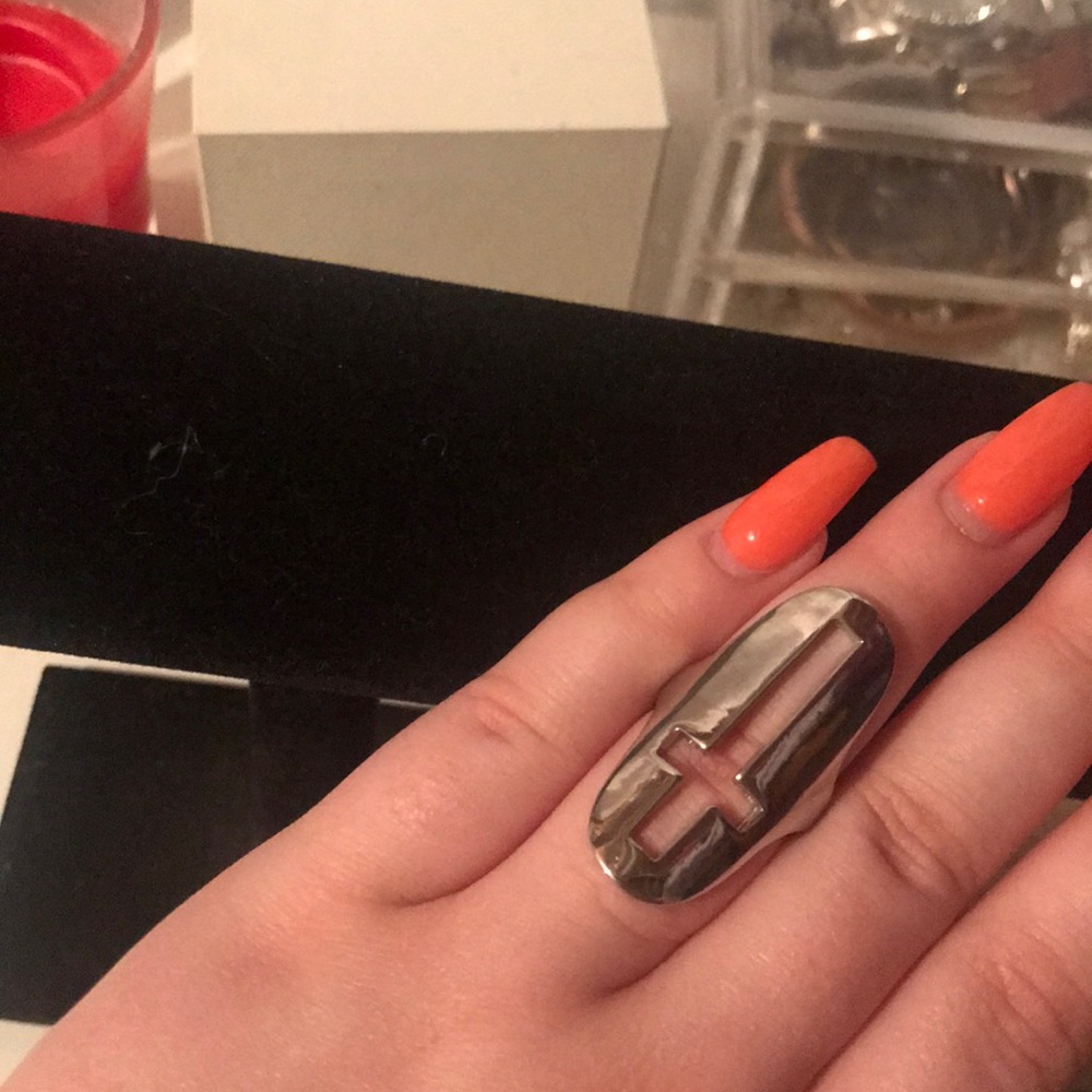 Cross Ring